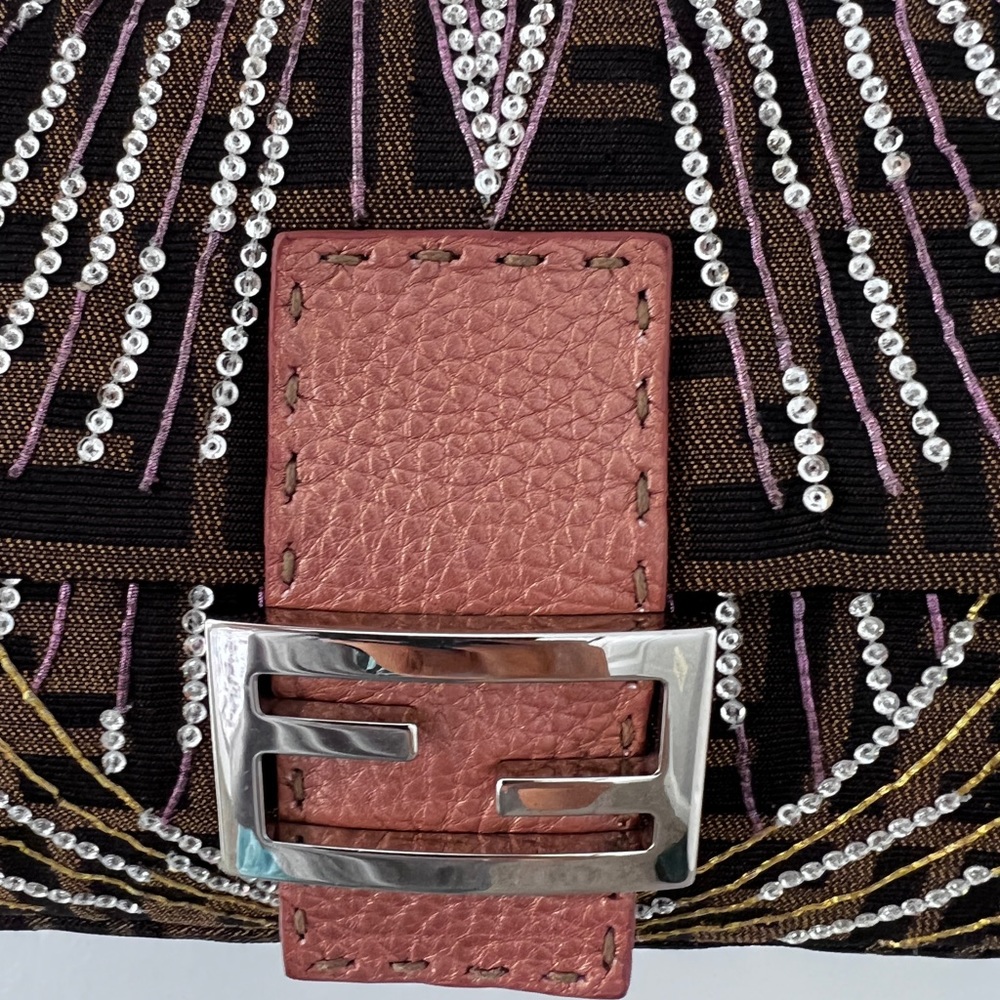 Classic Fendi selleria zucca baguette bag - Picture 5 of 5